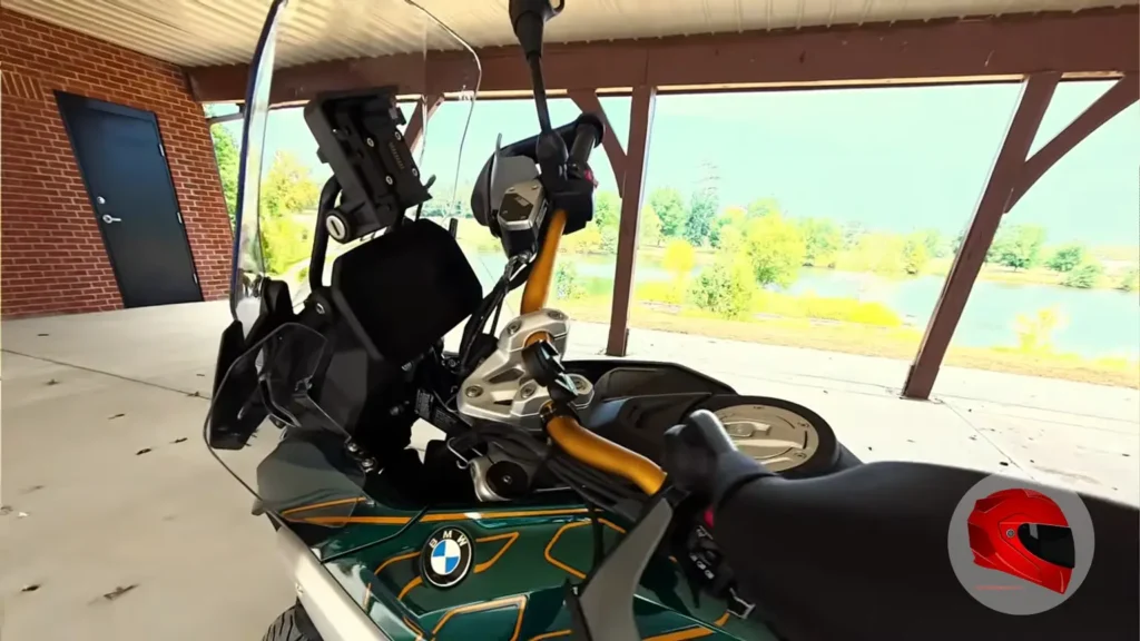 BMW R 1300 GS steering