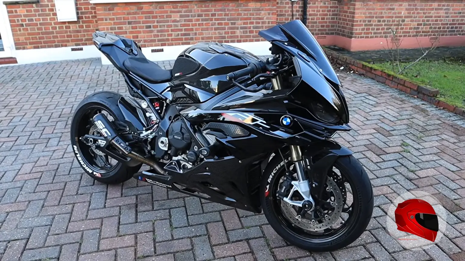 BMW S 1000 RR featured image