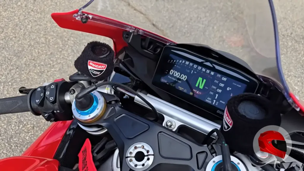 Ducati Panigale V4 display