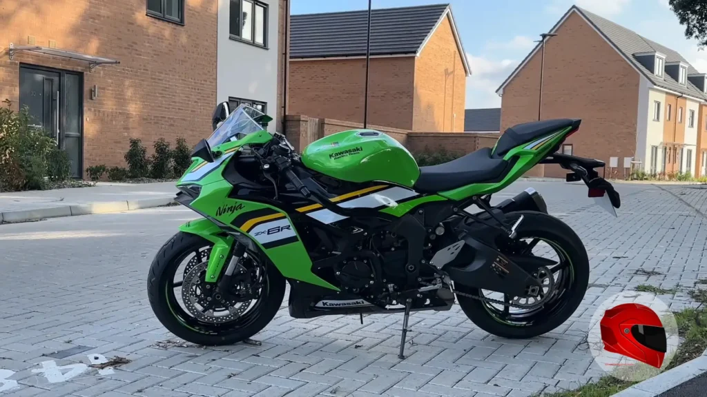 Kawasaki Ninja ZX-6R left profile
