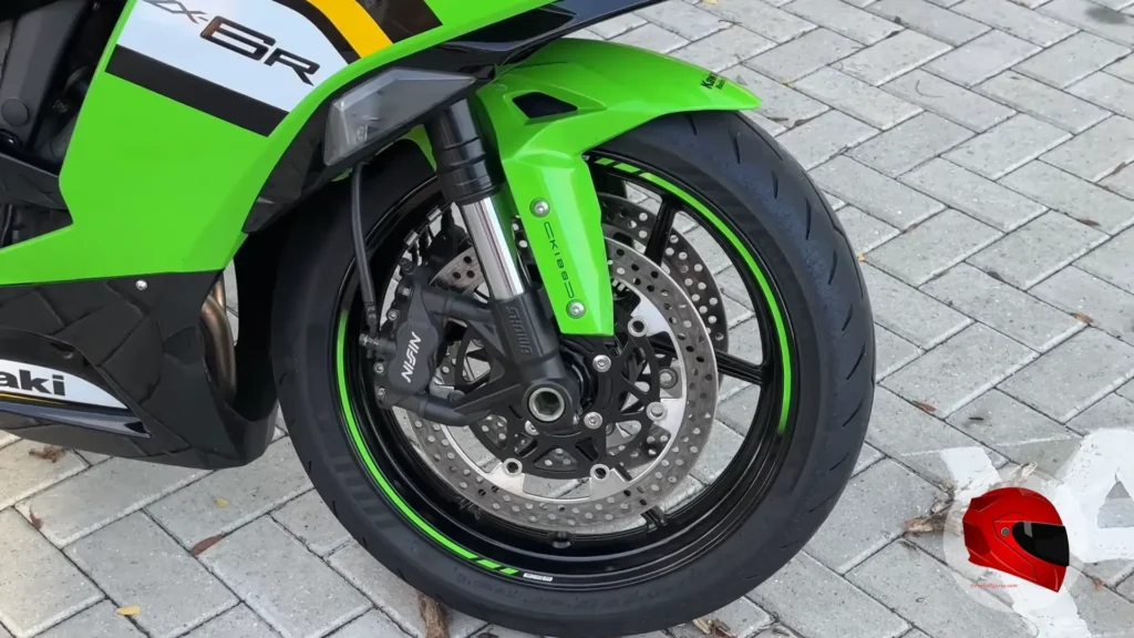 Kawasaki Ninja ZX-6R wheel and suspension