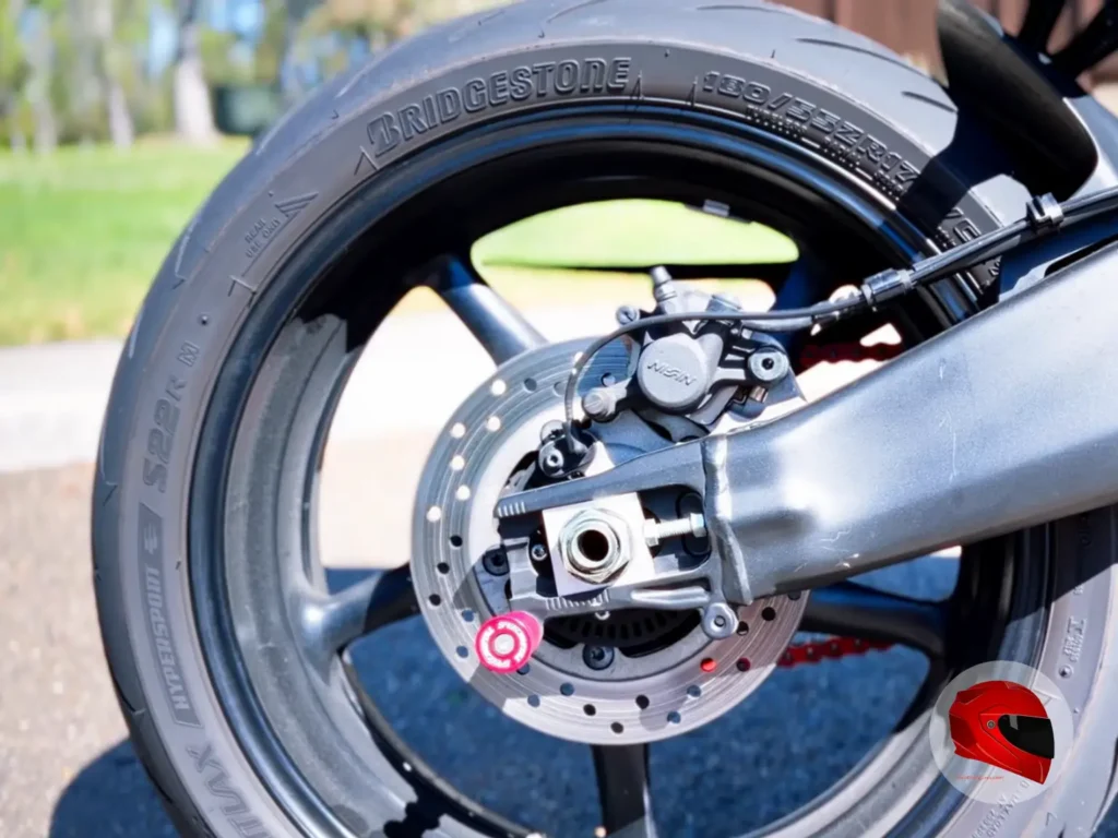 Yamaha R9 brakes and wheel