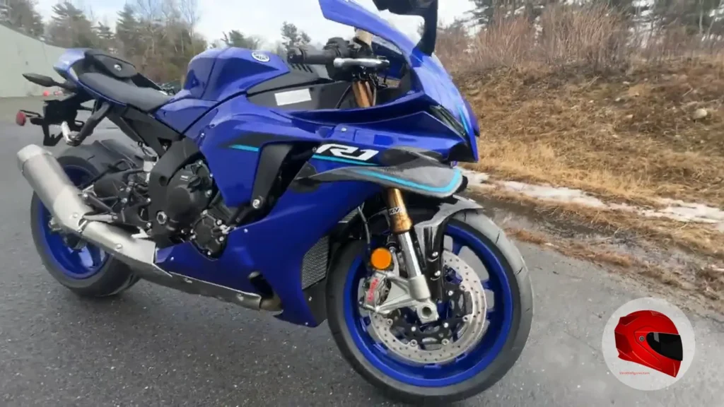 Yamaha YZF-R1 front tire and suspension