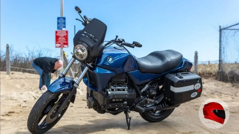BMW K75 front three-quarter view