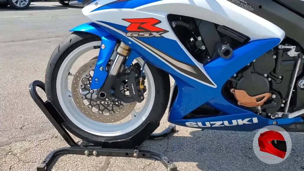 Suzuki GSX-R600 front brake disc and caliper