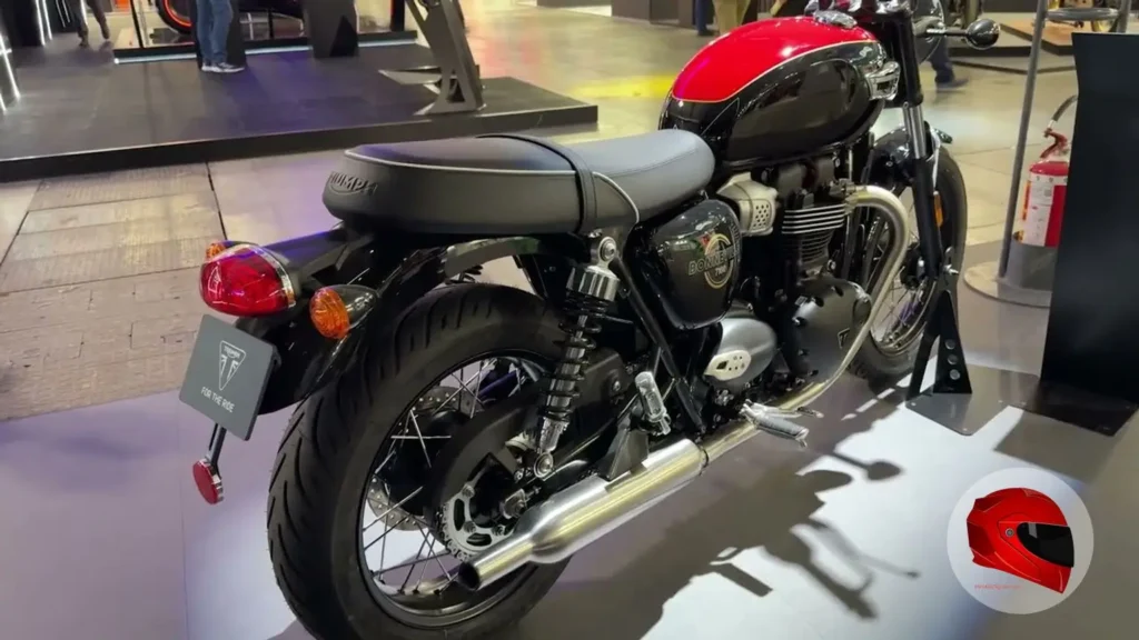 Triumph Bonneville T100 flat dual seat and rear view