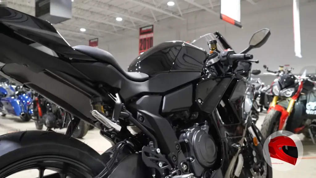 Yamaha R7 CP2 engine close-up