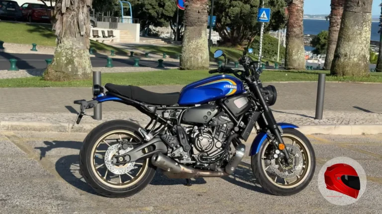 Yamaha XSR700 right side view